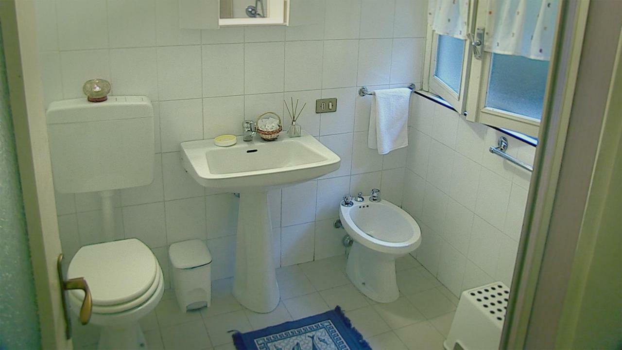 Hotel Rondanino Ланцо-д’Интельви Экстерьер фото